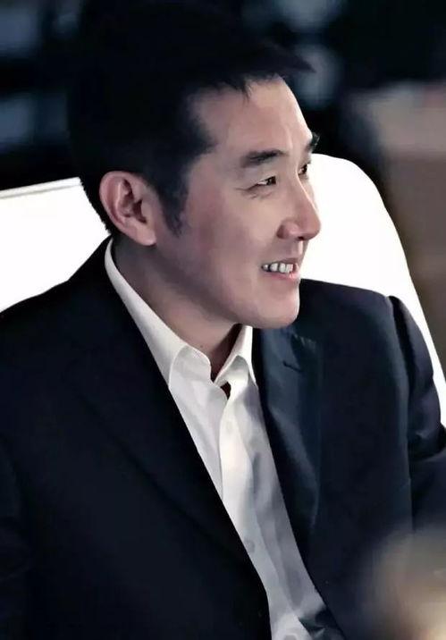 吃瓜娱乐圈 导演海岩,揭秘娱乐圈背后的“吃瓜”真相